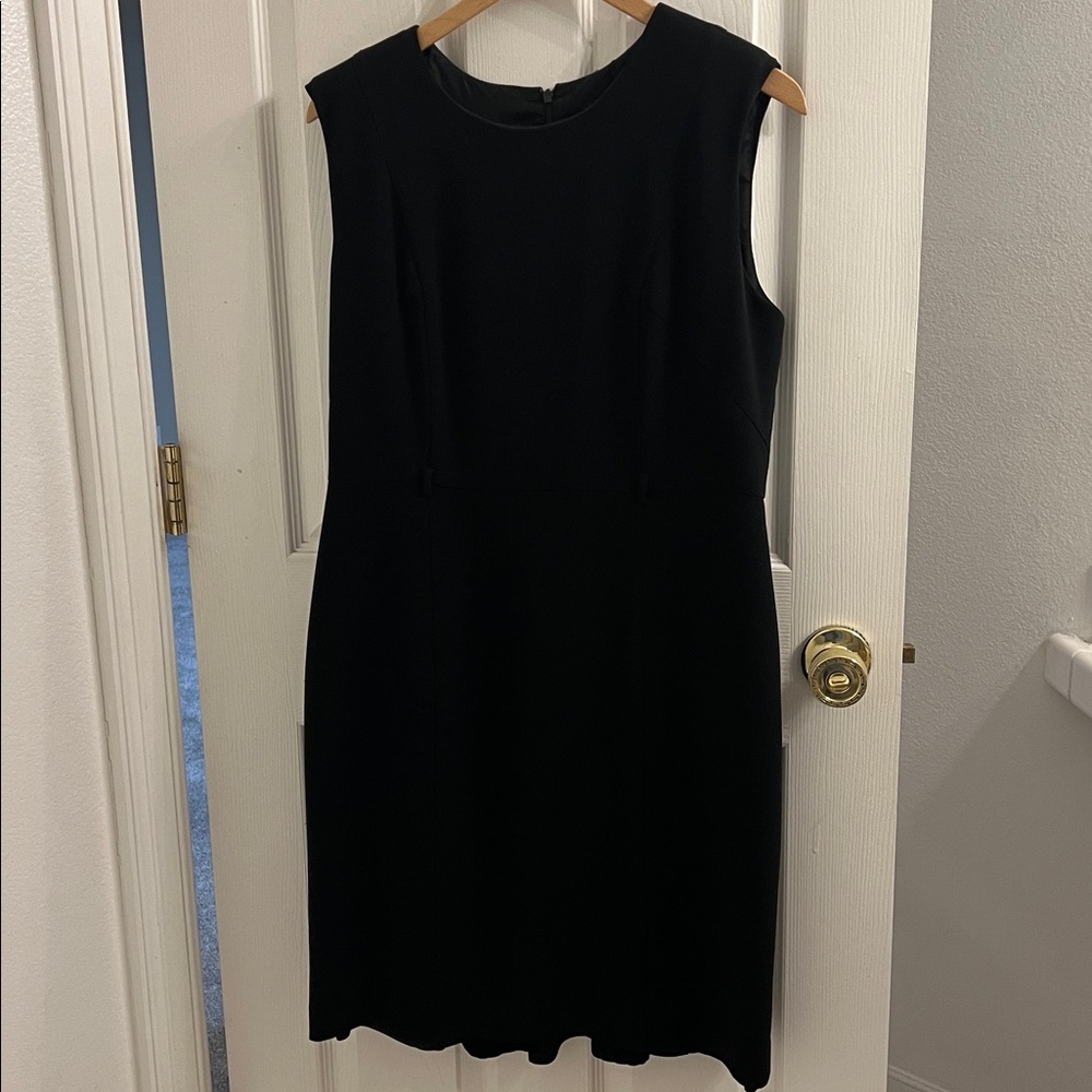 Louben Sleeveless Black Dress